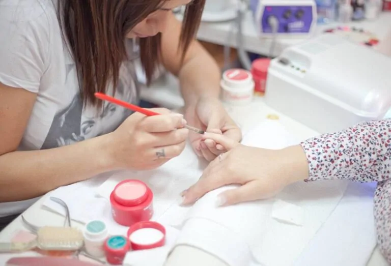Manicure & Pedicure